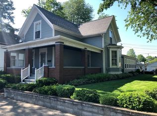 445 E 4th St, Uhrichsville, OH