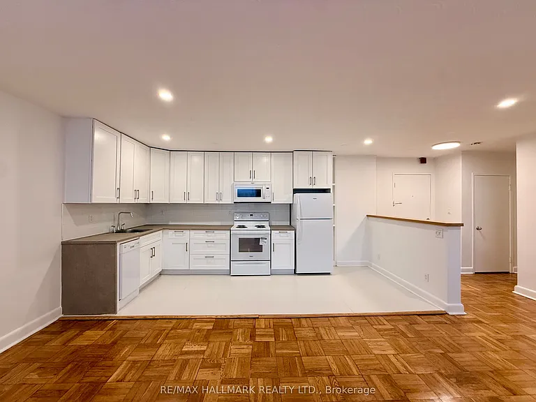 57 Rawlinson Ave #6 — Photo 4