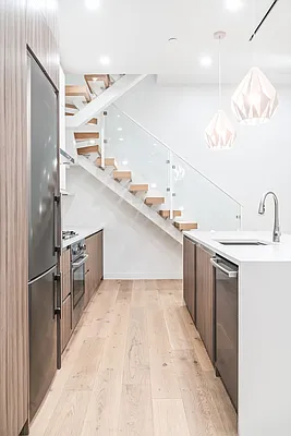 Rented by Christie's International Real Estate Group, LLC | media 10