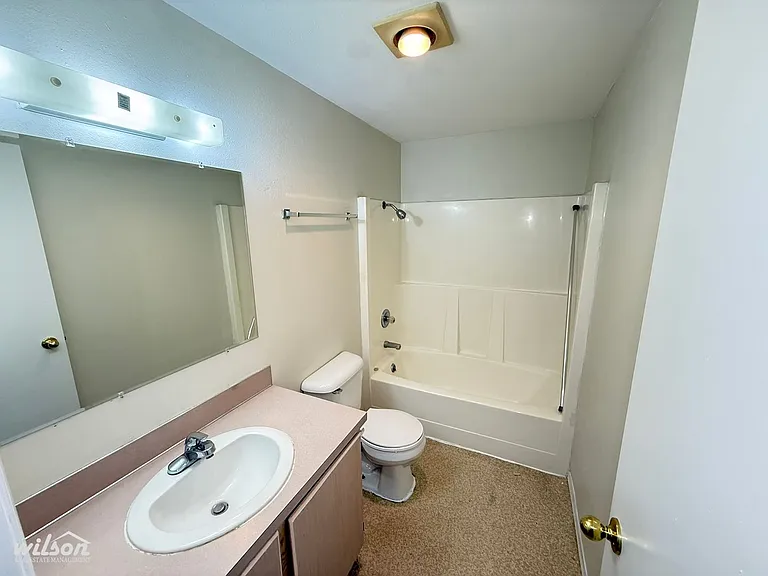 1318 Fairbanks Ave — Photo 10