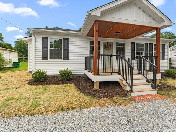 9 E Berry St, Sandston, VA 23150