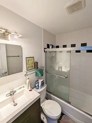 Rented by Costa Properties Group LLC | media 35