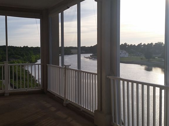 30 ft. screened in balancy