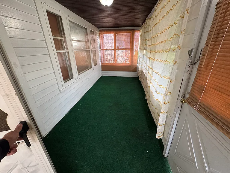 13517 Rugby Rd — Photo 12