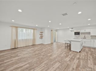 9104 Burnet Ave, North Hills, CA 91343