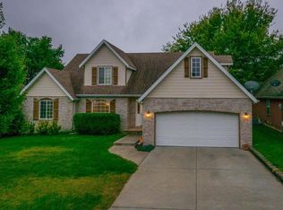 5102 E Cherry Hills Blvd, Springfield, MO 65809