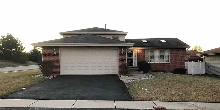 18049 Ravisloe Ter photo 1