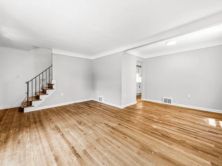 1307 Summit Dr — Photo 10