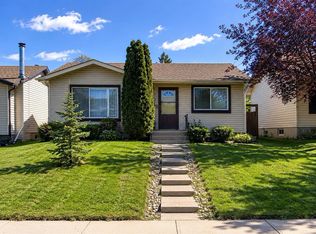 127 E Falshire Way NE, Calgary, AB T3J2C7