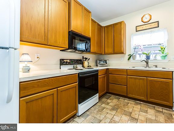 5th image of 105 Quigley Way