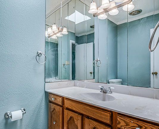5th image of 7536 Parral Dr