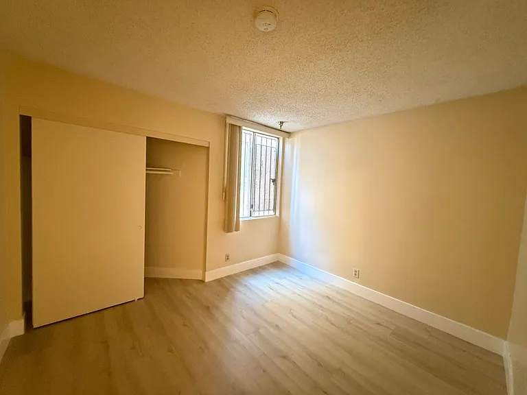 807Bunk — Photo 15