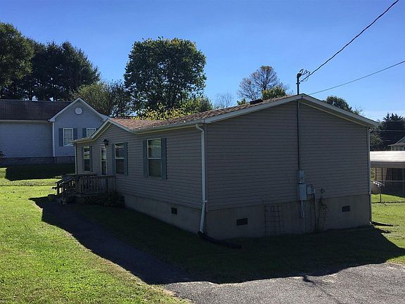 5th image of 1035 Church St