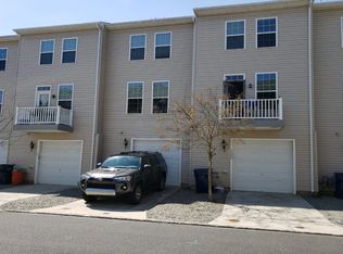 10 Stevens Ct, Somerdale, NJ 08083