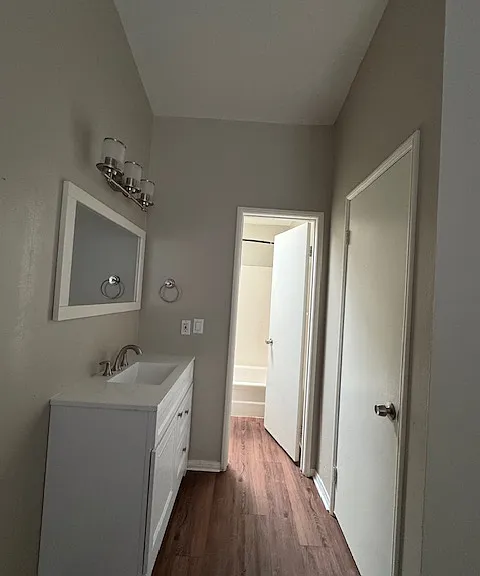 9505 Arlington Ave — Photo 10