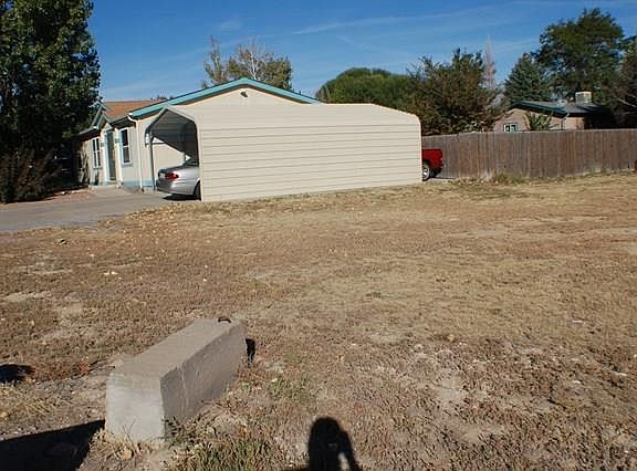 3rd image of 301 E Byrd Dr