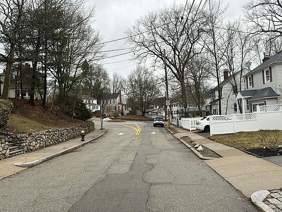 4th image of 11 Braeburn Rd