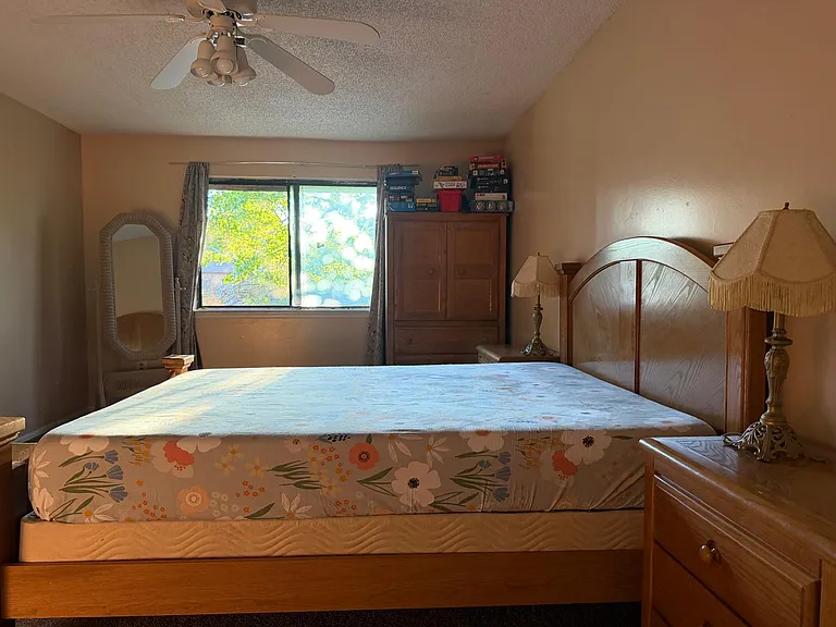 208 Edison Glen Ter #208 — Photo 11