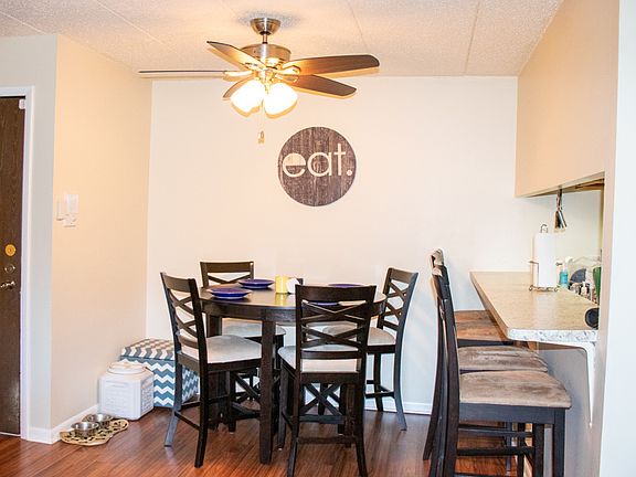 3rd image of 13620 S Lamon Ave #420
