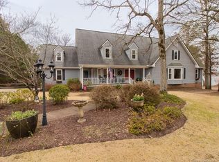 36 Oak Lndg, Sanford, NC 27332