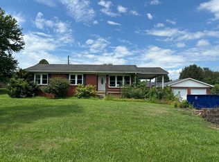 574 Sunset Dr, Auburn, KY 42206