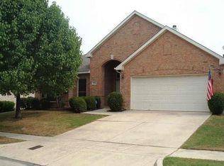 5321 Hibbs Dr, Fort Worth, TX 76137