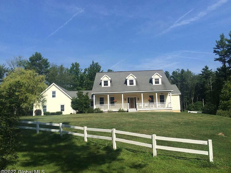 1st image of 24 Pinehurst Ln