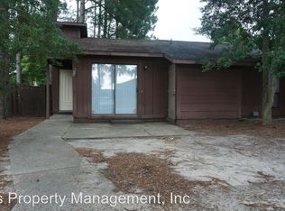 639 Mosswood Ln, Fayetteville, NC 28311