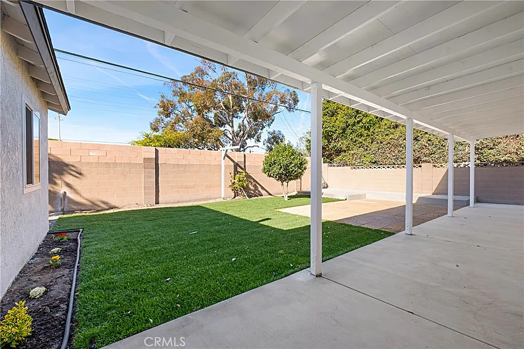 5 bed, 1600 sqft, $6,500 — Photo 3