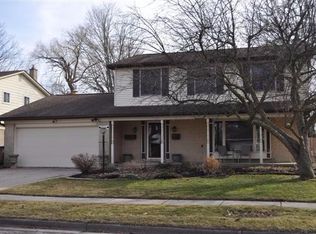 3264 Bluett Rd, Ann Arbor, MI 48105