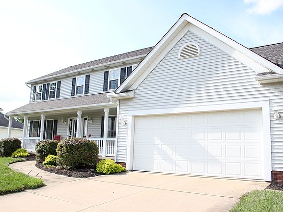 4th image of 4039 Queensbury Cir