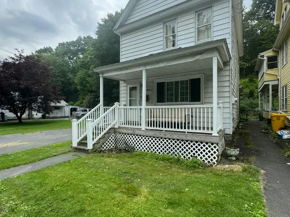 590 N Main St, Archbald, PA 18403