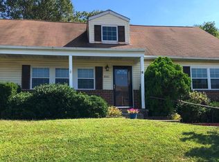 8621 Jessica Ln, Perry Hall, MD 21128