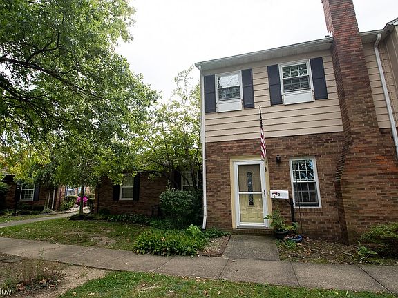 2nd image of 8300 Deepwood Blvd Unit 2