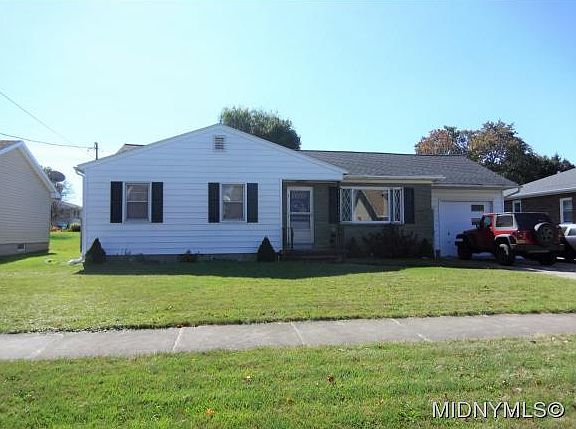 2nd image of 1824 South St