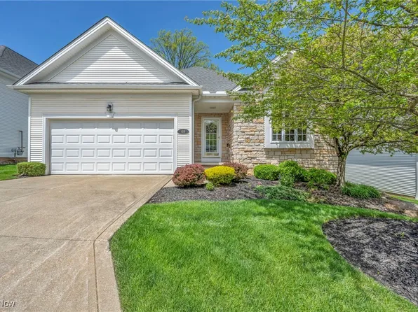 69 Gullybrook Ln Unit 69, Willoughby, OH 44094