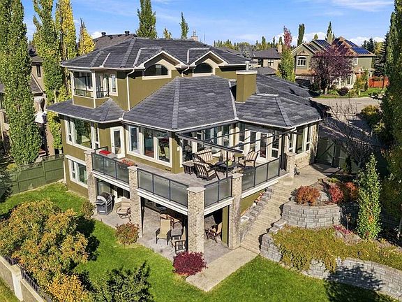 5th image of 65 E Aspen Ridge Cres SW