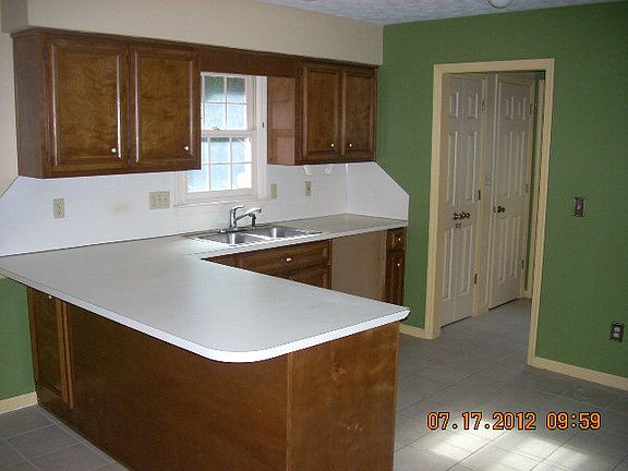 2nd image of 440 Lee Road 238