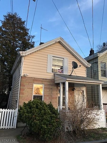 2nd image of 21 Southard St