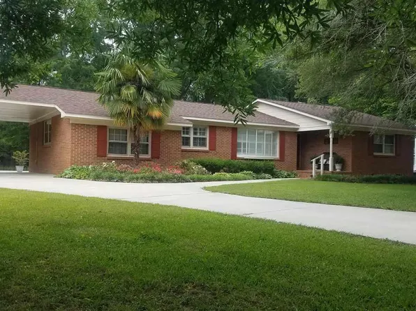 415 Oakwood St, Bennettsville, SC 29512
