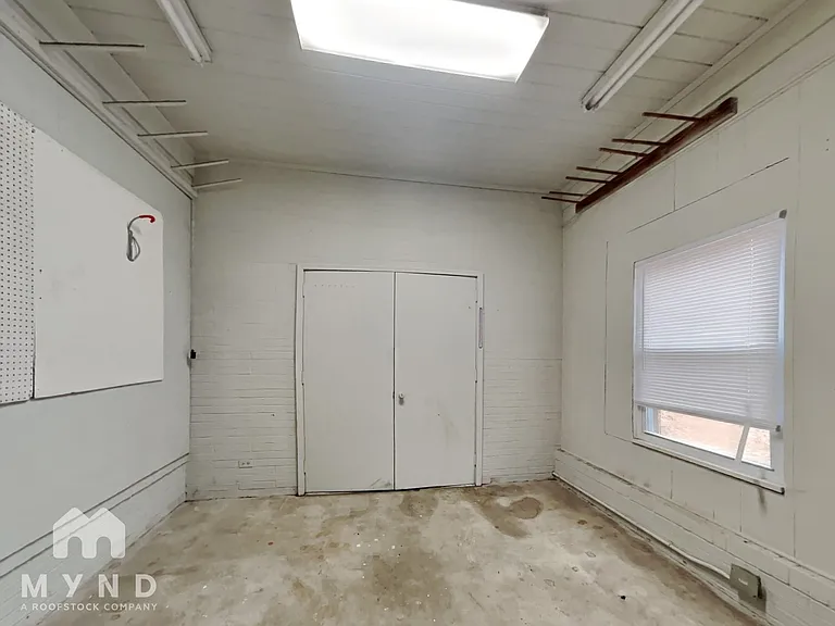 1210 S 1st St — Photo 21