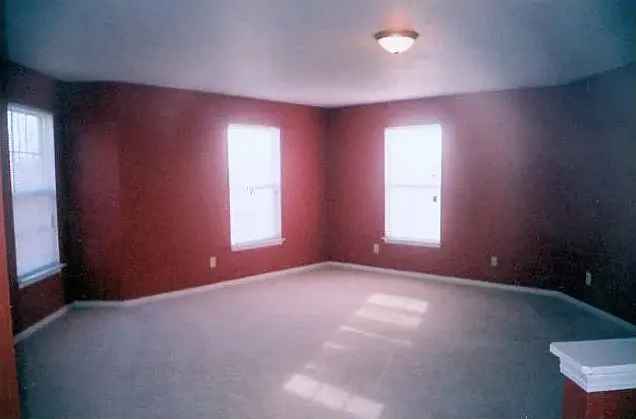 3 bed, 2.5 bath, 2100 sqft, $1,850 — Photo 4