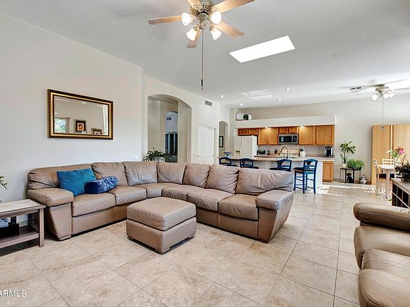 4th image of 5907 E Woodridge Dr