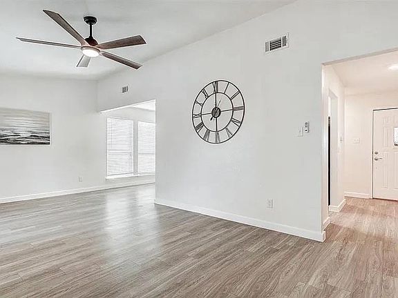 4th image of 506 Buckboard Blvd