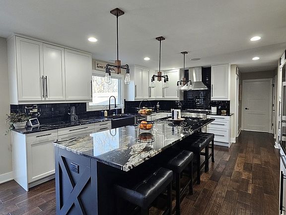 4th image of 3N805 Townhall Rd