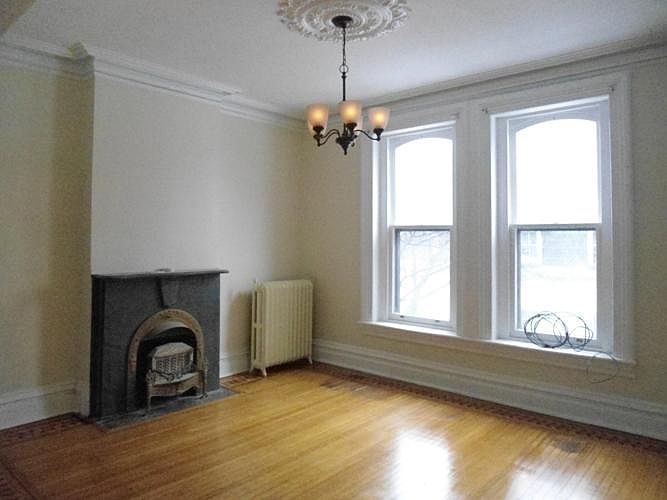 1st image of 196 Linwood Ave #B