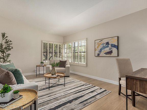 3rd image of 9764 E DREYFUS Avenue