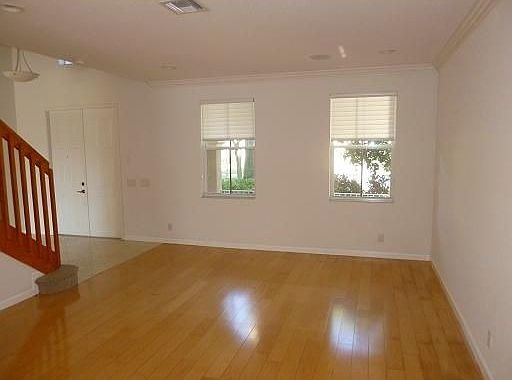 2nd image of 749 Nandina Dr