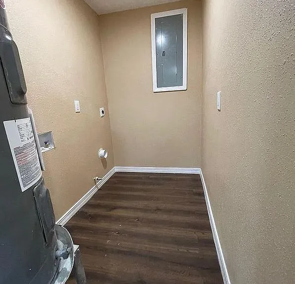 114 Alabama St — Photo 6