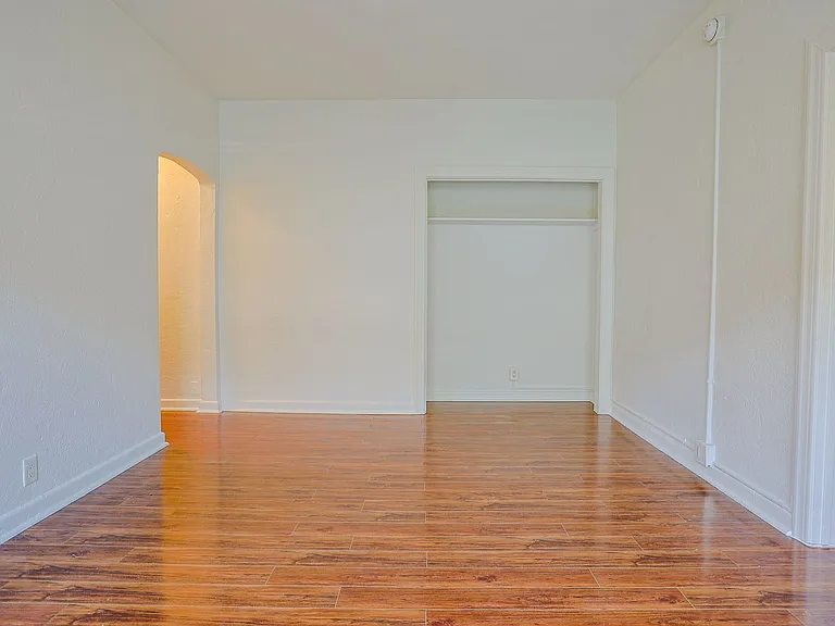 Newly Renovated Studio with Brick Exposure — Photo 5